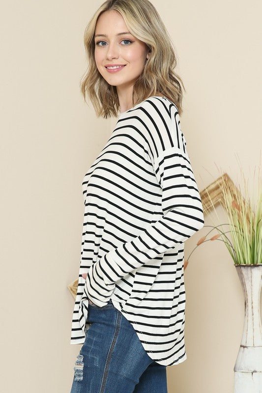 Give me More: Black & White Striped Round Bottom Tunic w/Thumb Hole